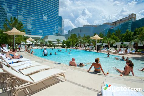 planet hollywood resort casino swimming pool